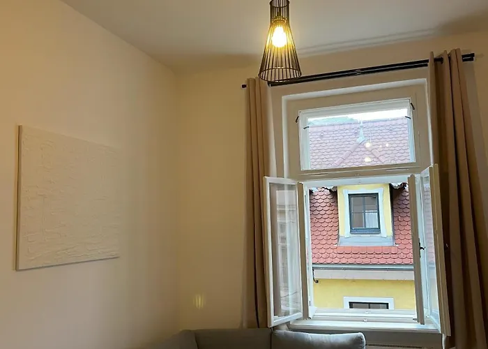 Old Town Vibe & Wave *