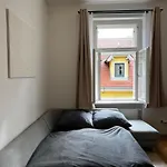 Old Town Vibe & Wave Graz