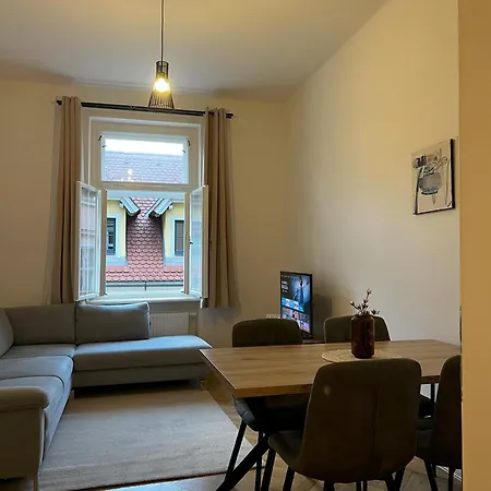 Old Town Vibe & Wave * Graz