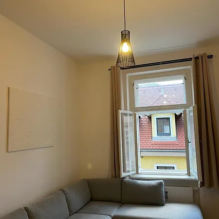 Old Town Vibe & Wave *