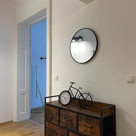 Апартаменты Old Town Vibe & Wave Грац