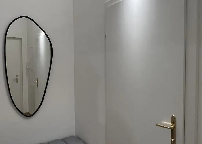 Old Town Vibe & Wave